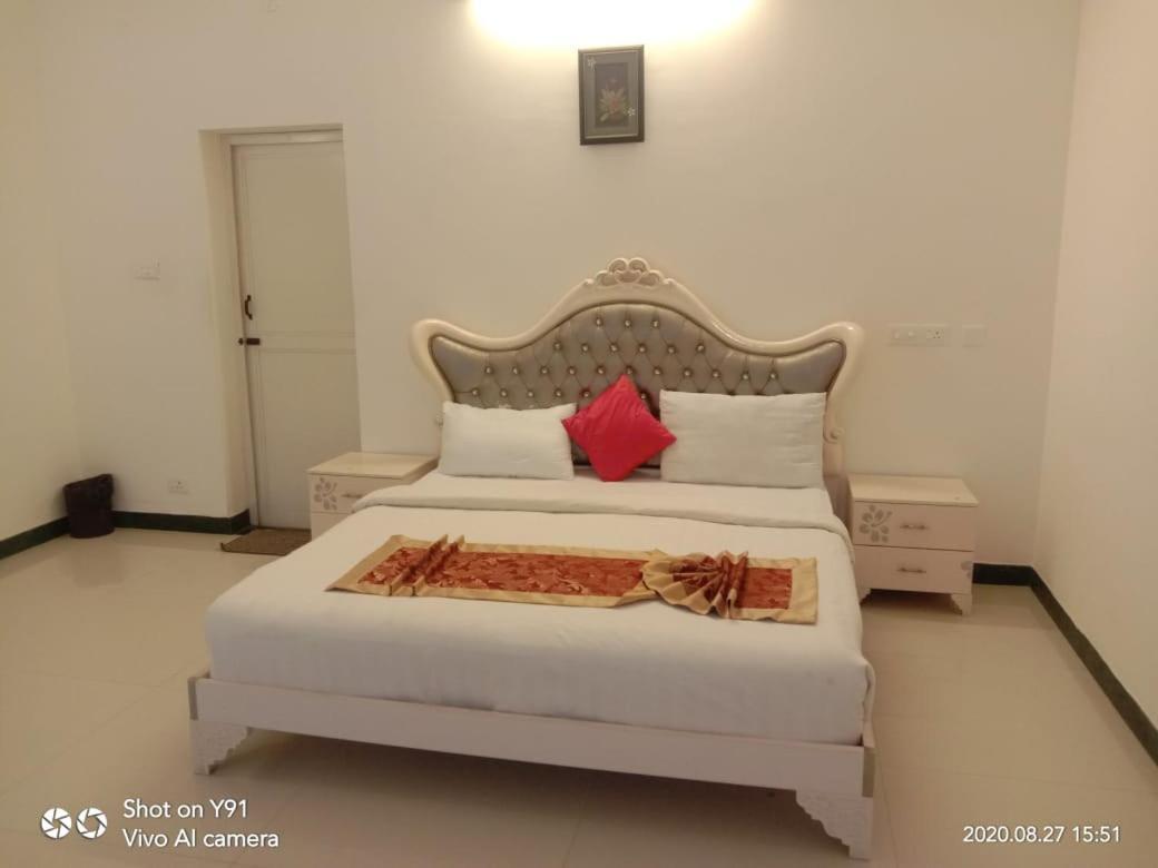 Hotel Aradhana Inn يركواد المظهر الخارجي الصورة